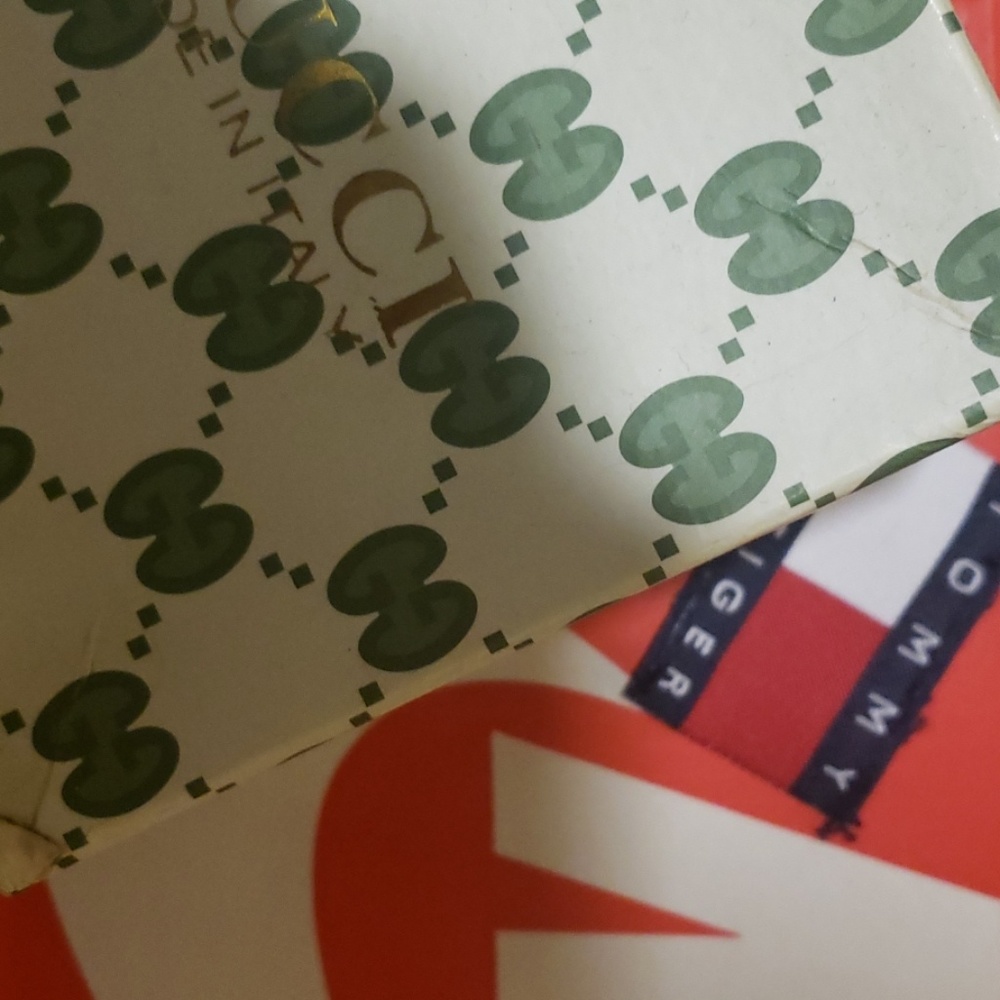 Selling Quality Vintage & Streetwear